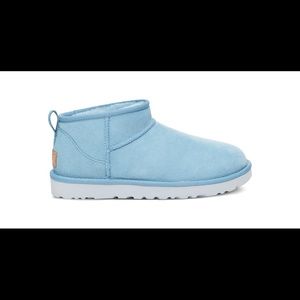 UGG CLASSIC ULTA MINI